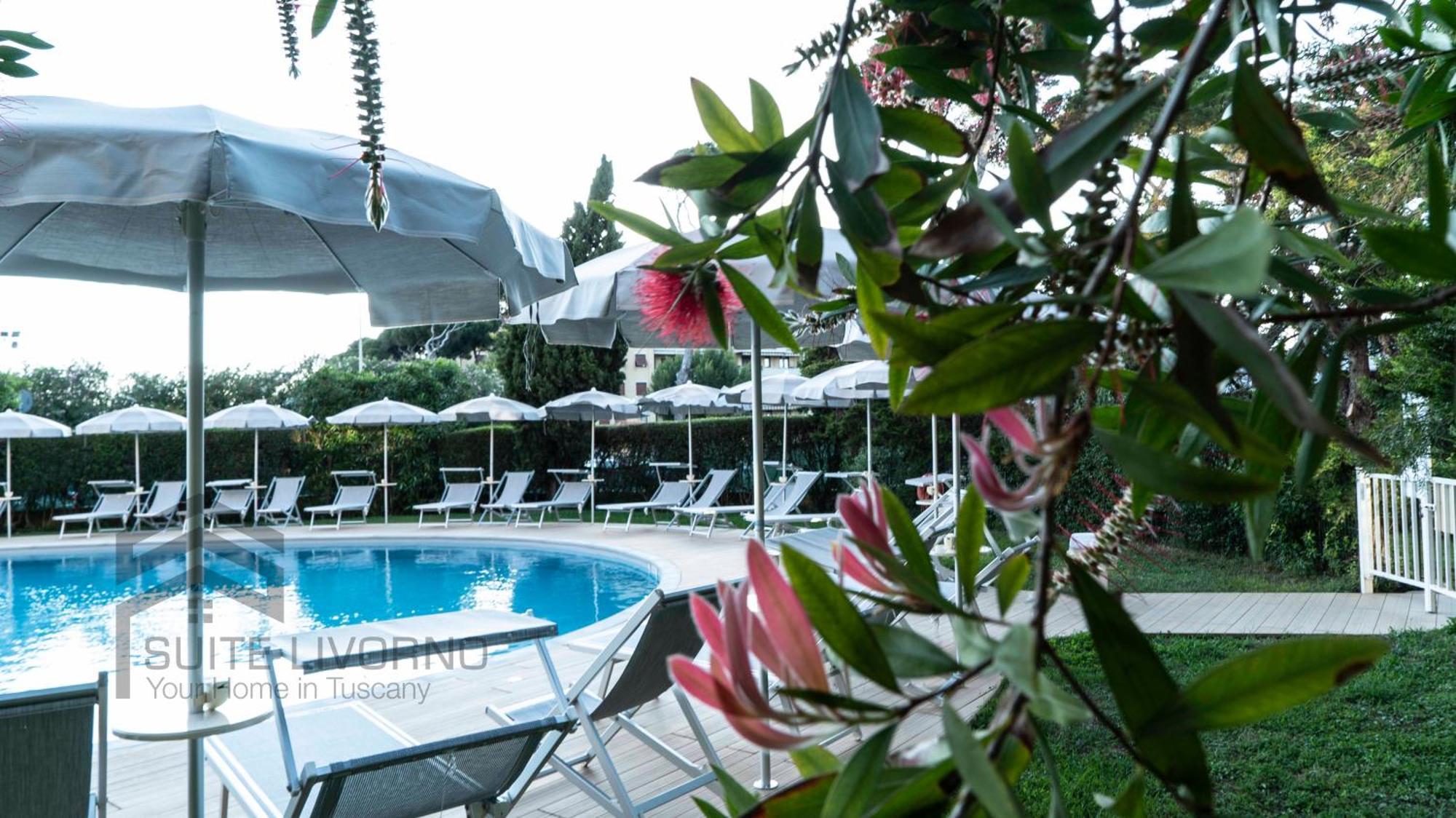 Suites Marilia Apartments Pool Side - Suite Livorno Holiday Home Group Zewnętrze zdjęcie