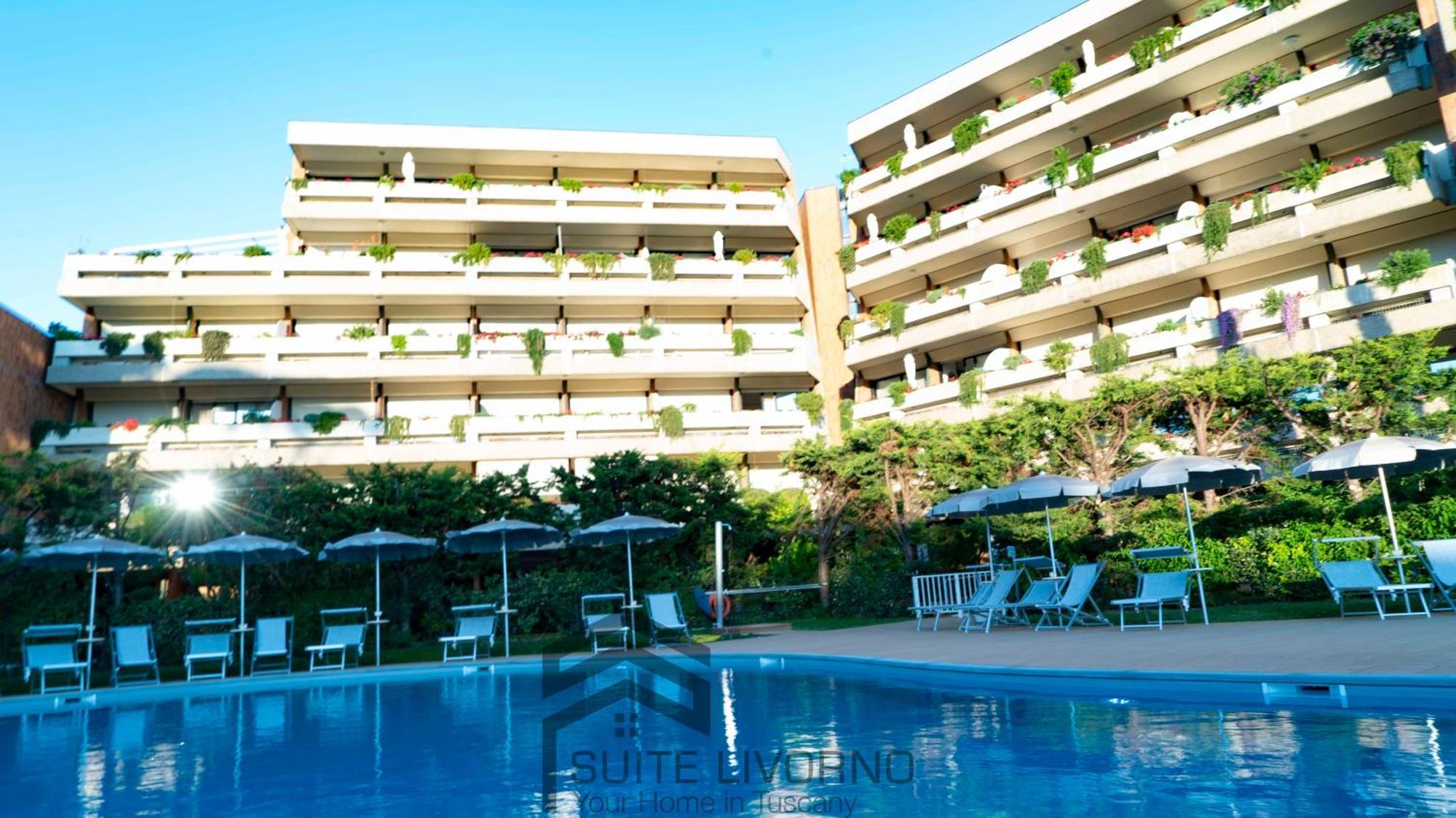 Suites Marilia Apartments Pool Side - Suite Livorno Holiday Home Group Zewnętrze zdjęcie
