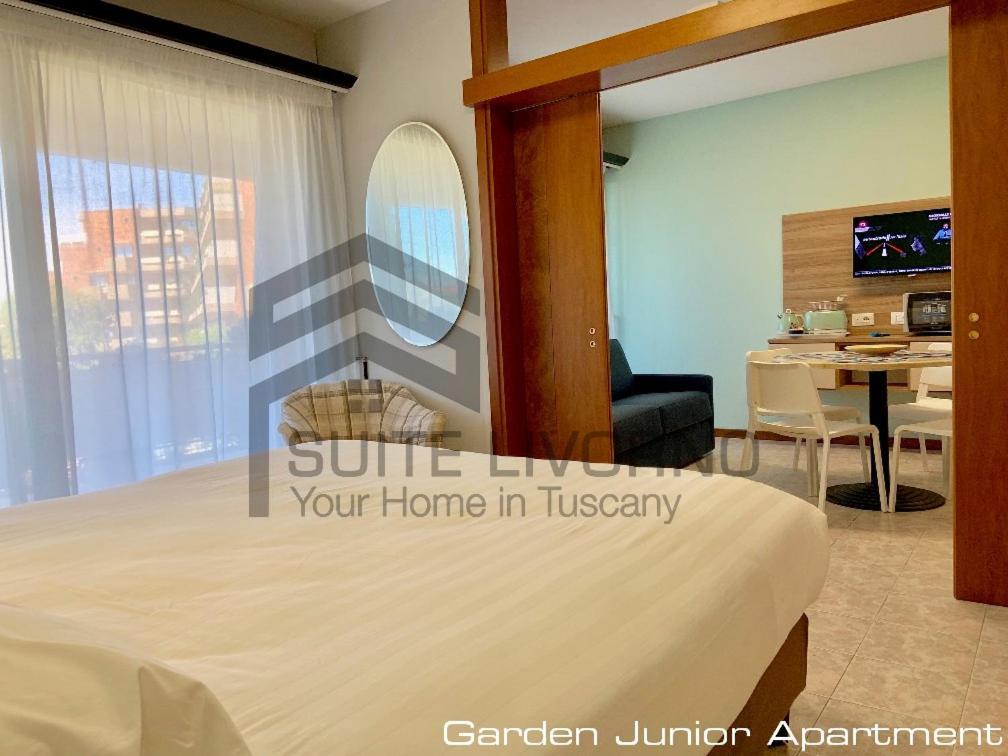 Suites Marilia Apartments Pool Side - Suite Livorno Holiday Home Group Zewnętrze zdjęcie
