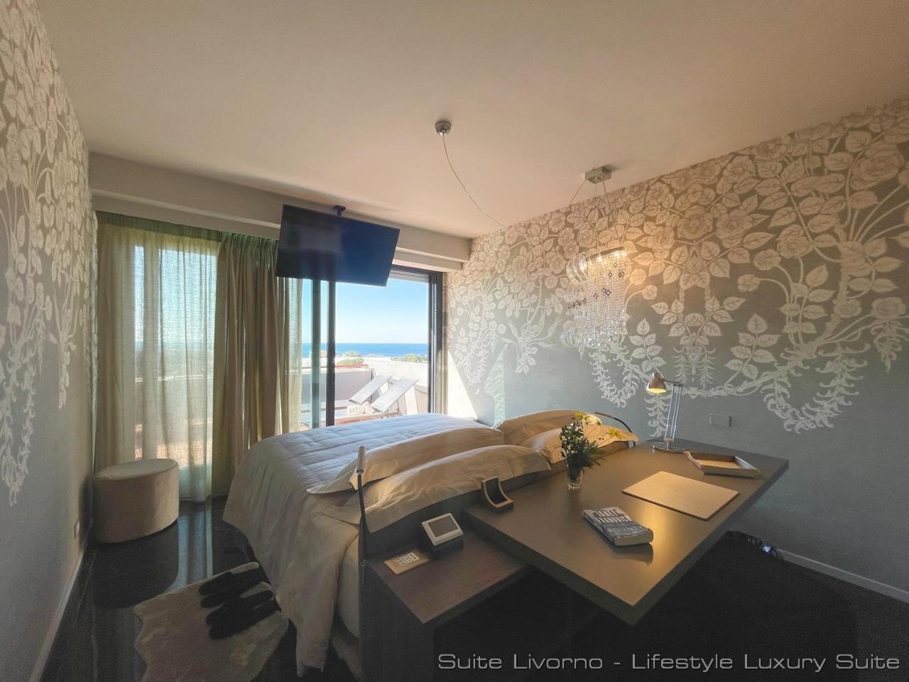 Suites Marilia Apartments Pool Side - Suite Livorno Holiday Home Group Zewnętrze zdjęcie